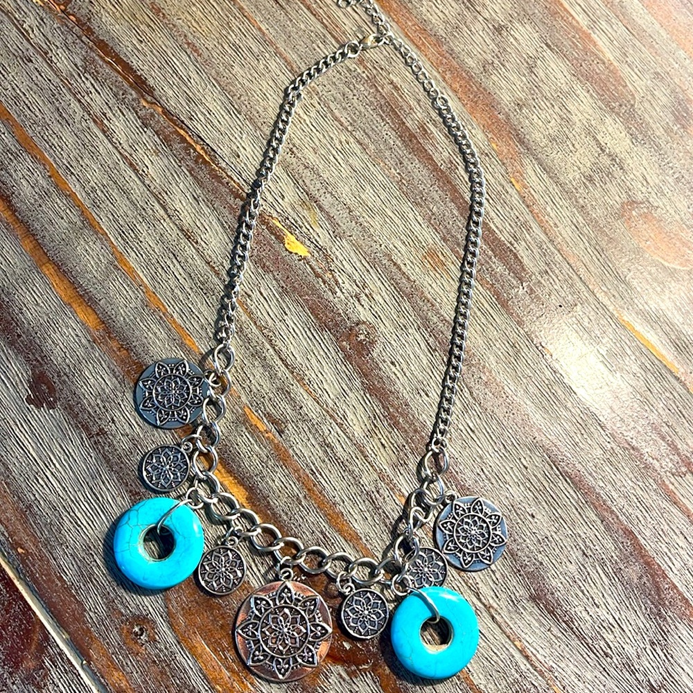 Statement Necklace - Picture 5 of 5